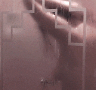 Laura-Ramsey-nude-gif-15.gif