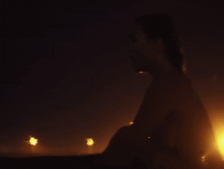 Alba-Baptista-nua---Floating-8.gif