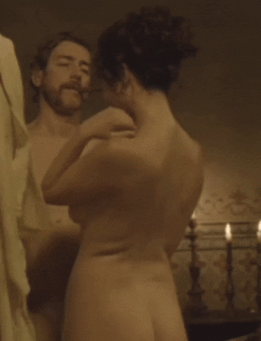 Soraia-Chaves-nua-gif-3.gif