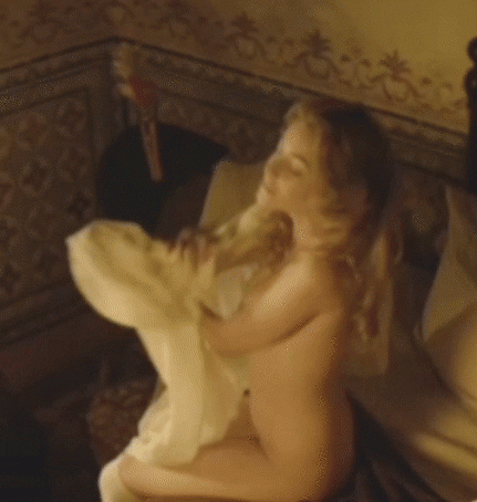 Victoria-Guerra-gif-3.gif