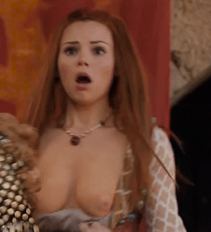 Eline-Powell-gif-14.gif