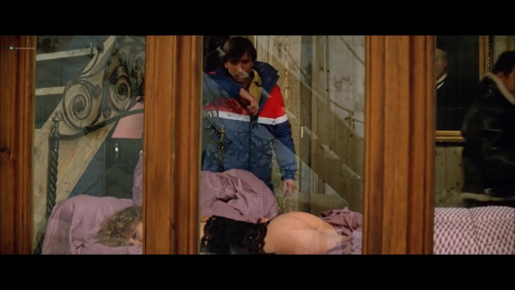Isabelle-Huppert-nudeand-sex-scenes-from---La-femme-de-mon-pote-1983.jpg